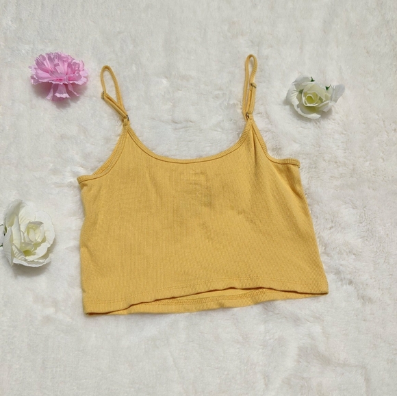 Crop top - Picture 2 of 3